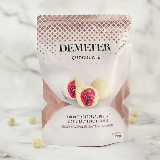 Demeter Chocolate - Fehércsokoládéval bevont ribizli sajttorta porral és kávéval